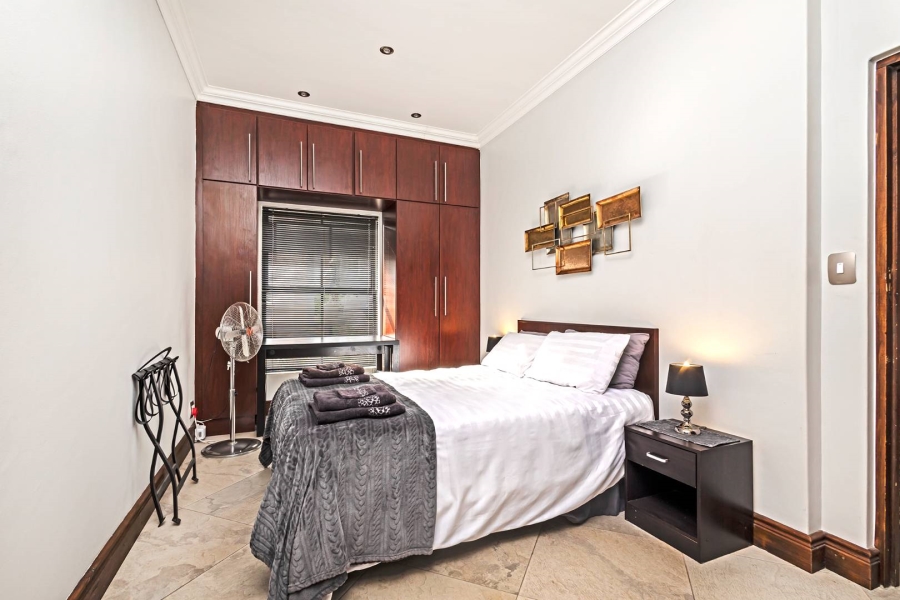 13 Bedroom Property for Sale in Plattekloof Western Cape